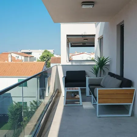 Olive Balcony Vodice-srima Apartman *