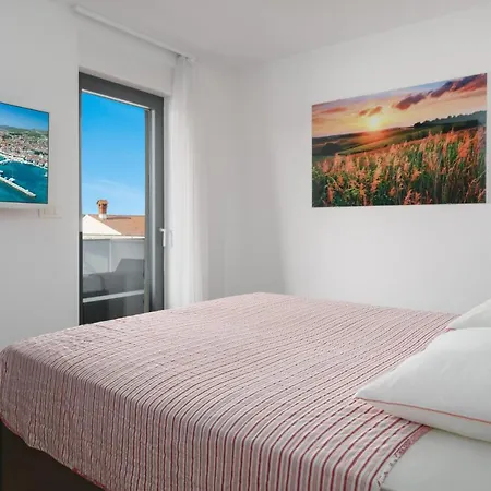 Olive Balcony Vodice-srima Srima