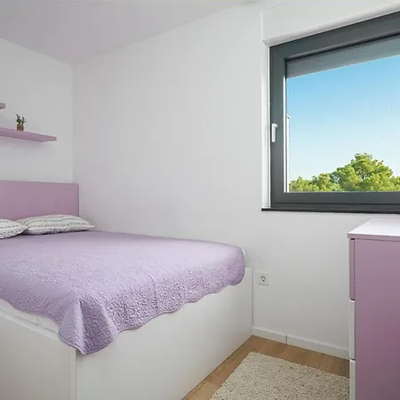 Apartman Olive Balcony Vodice-srima Srima
