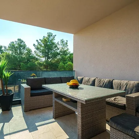 Olive Balcony Vodice-srima