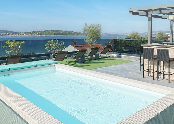 Olive Balcony Vodice-srima 公寓 *