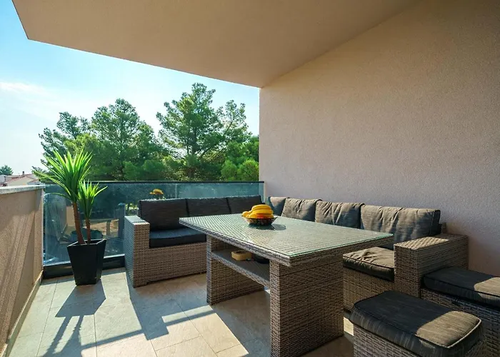 Olive Balcony Vodice-srima